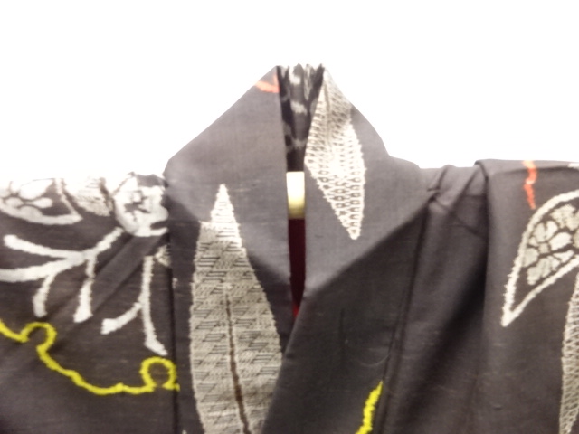  大正ロマン　雪輪に笹模様織出し本場泥大島紬着物